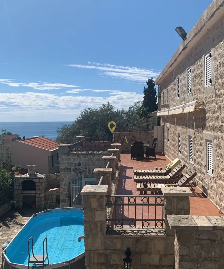 Prodaja, kuća, 437m², Reževići, Budva