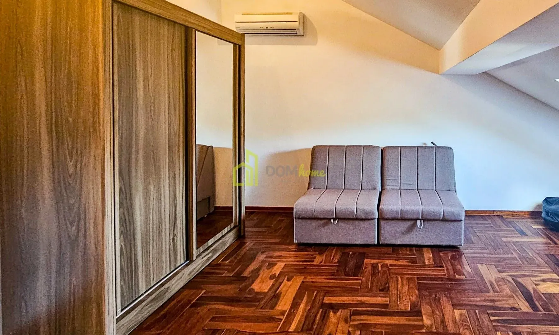 Sale, five bedroom apartment, 175m², Gorica C, Podgorica