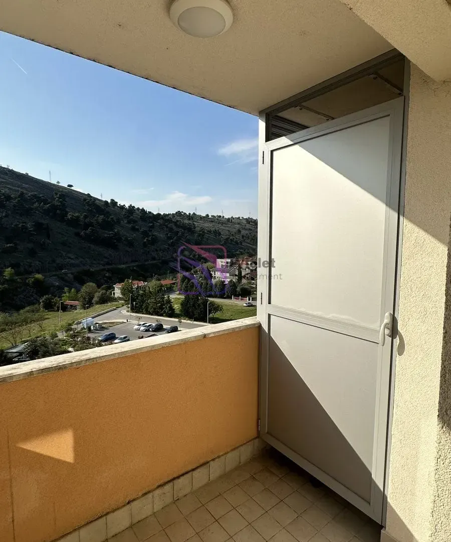 Rent, one bedroom apartment, 45m², City Kej, Podgorica