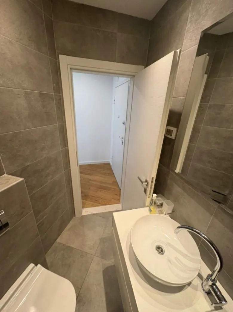 Izdavanje, jednosoban stan, 50m², Podgorica, Crna Gora