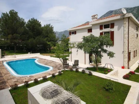 Sale, house, 497m², Prčanj, Kotor - image 18