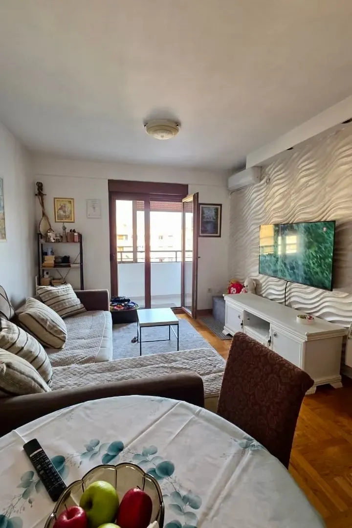 Prodaja, jednosoban stan, 45m², Stari Aerodrom, Podgorica