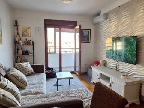 Prodaja, jednosoban stan, 45m², Stari Aerodrom, Podgorica - image 6