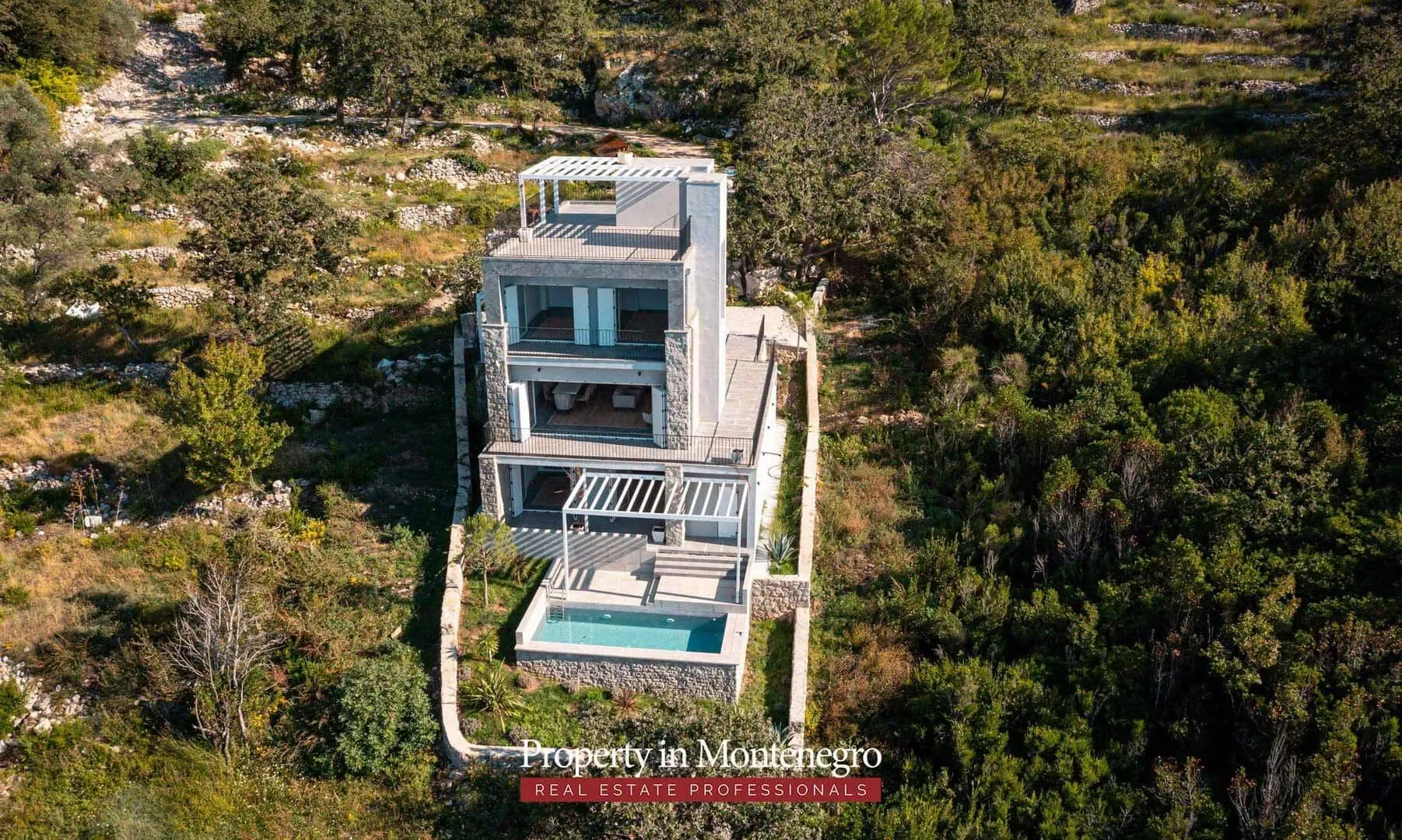 Sale, house, 310m², Rijeka Reževići, Budva
