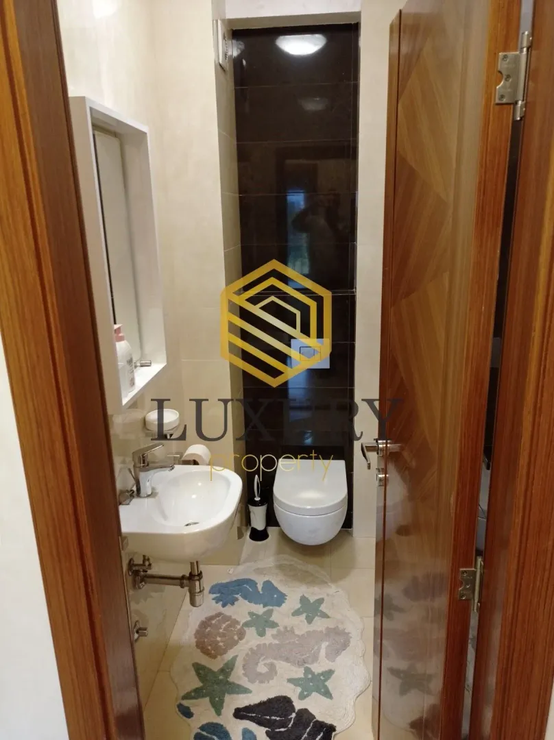 Rent, four bedroom apartment, 130m², Centar, Podgorica