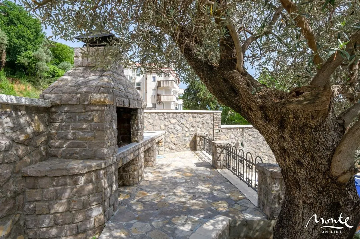Sale, house, 560m², Petrovac, Budva