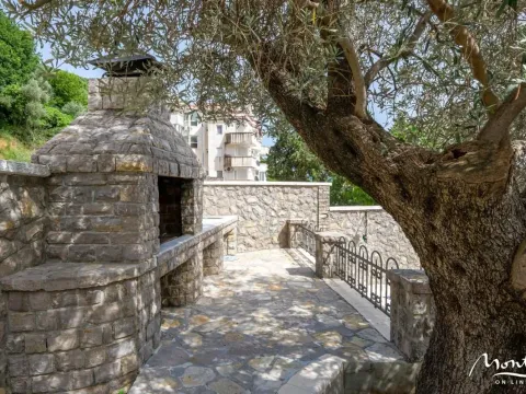 Prodaja, kuća, 560m², Petrovac, Budva - image 56