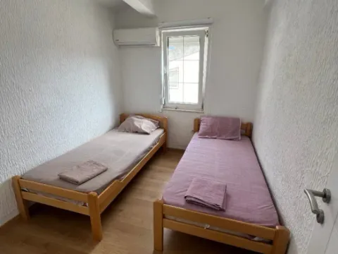 Sale, three bedroom apartment, 80m², Sutomore, Bar - image 10