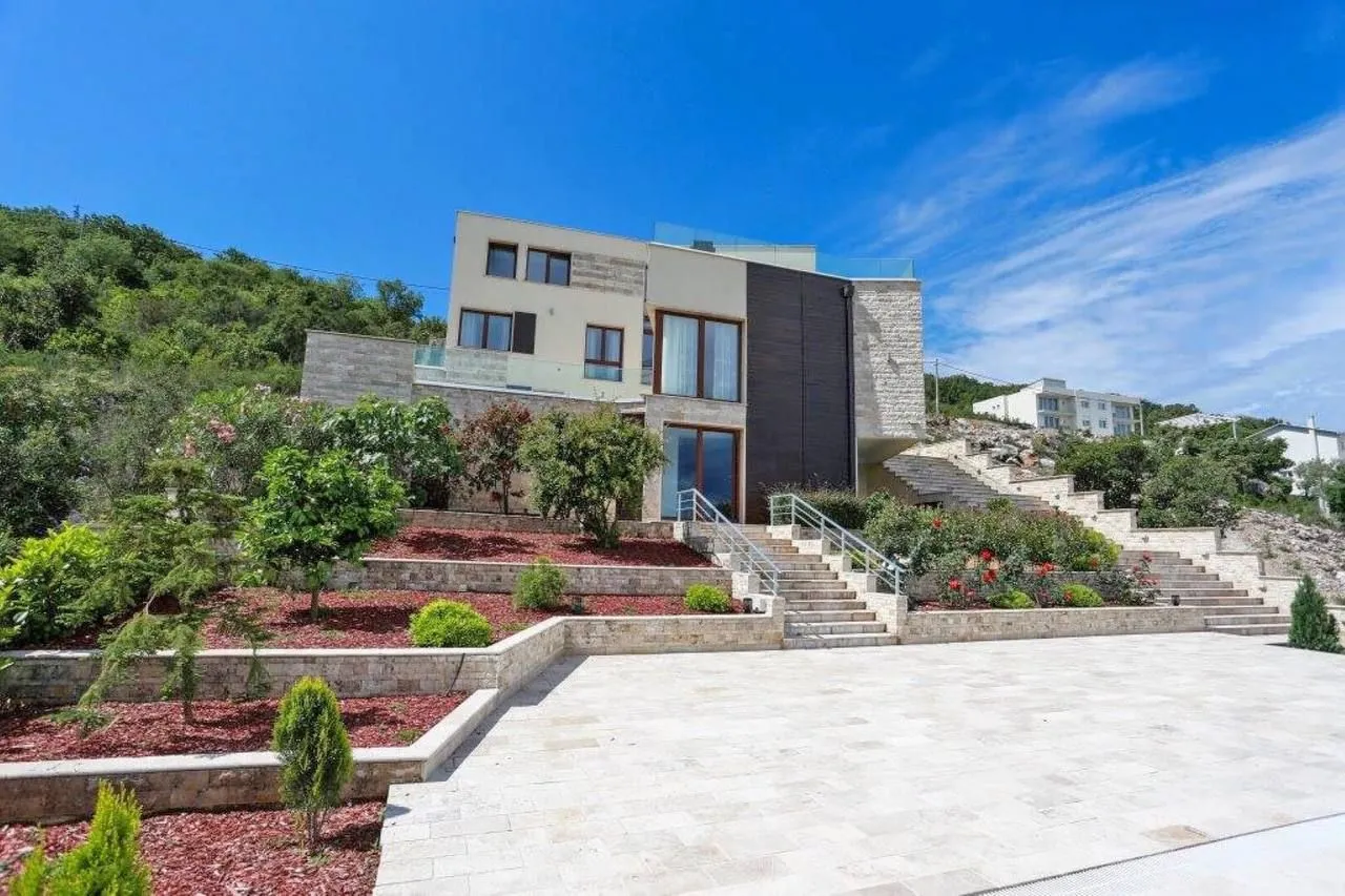 Sale, house, 517m², Krašići, Tivat