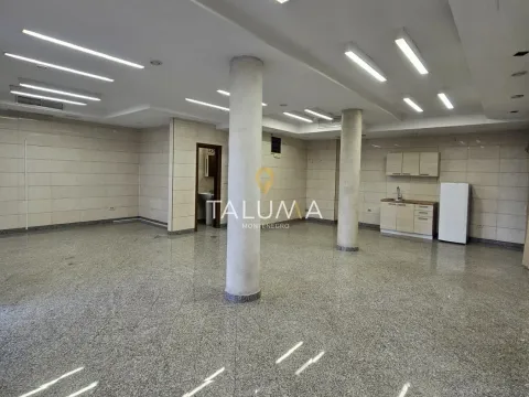 Rent, office space, 70m², Preko Morače, Podgorica - image 1