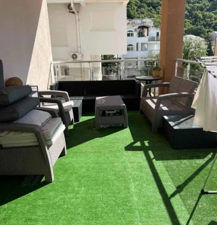 Prodaja, dvosoban stan, 88m², Podkošljun, Budva