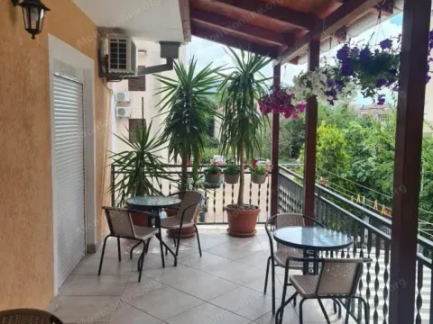 Prodaja, kuća, 220m², Budva, Crna Gora - image 16