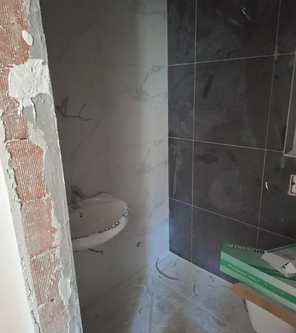 Prodaja, jednosoban stan, 56m², Lazi, Budva