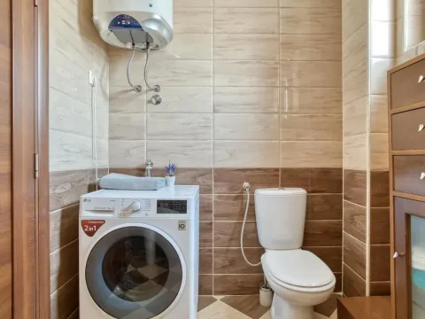 Rent, two bedroom apartment, 60m², Petrovac, Budva - image 18