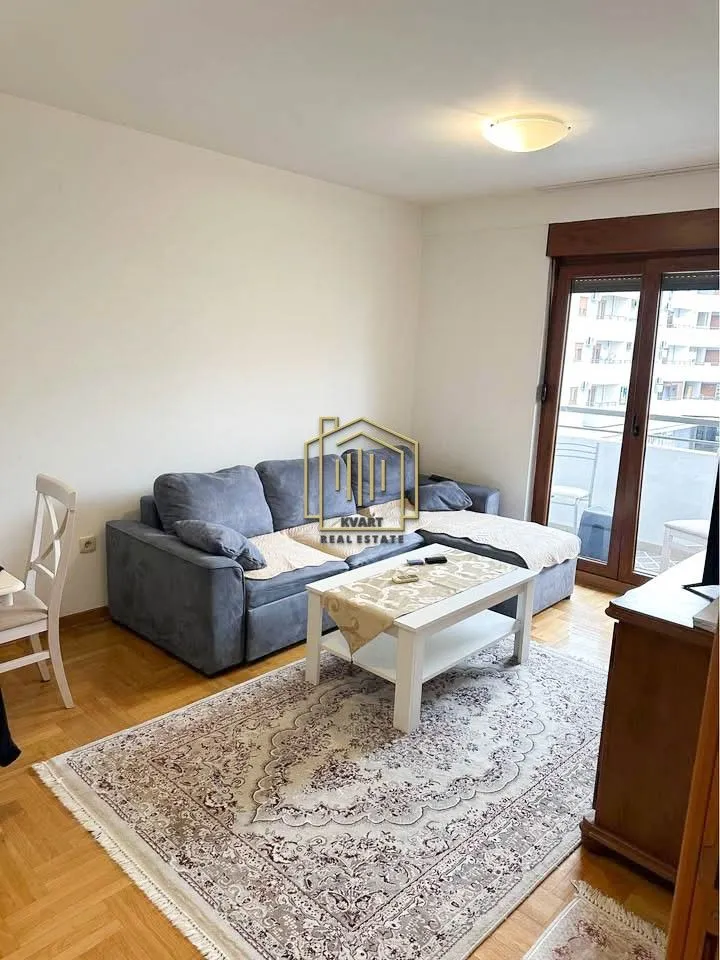 Izdavanje, jednosoban stan, 41m², Stari Aerodrom, Podgorica