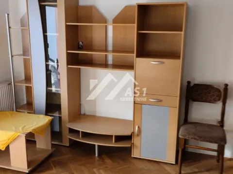 Izdavanje, jednosoban stan, 30m², Grbavica, Novi Sad Sve Podlokacije