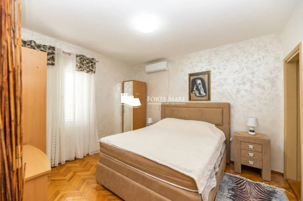 Prodaja, kuća, 555m², Zelenika, Herceg Novi