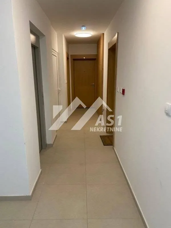 Izdavanje, dvosoban stan, 42m², Petrovaradin, Novi Sad