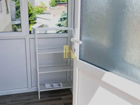 Izdavanje, poslovni prostor, 56m², Centar, Novi Sad - image 17