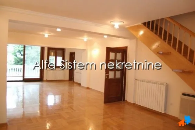 Izdavanje, stan, 250m², Savski Venac, Beograd