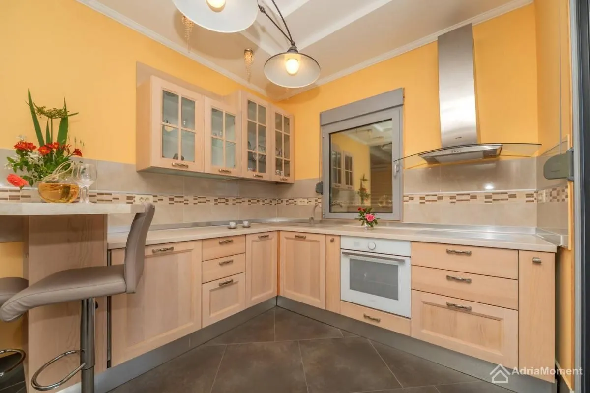 Sale, house, 274m², Buljarica, Budva