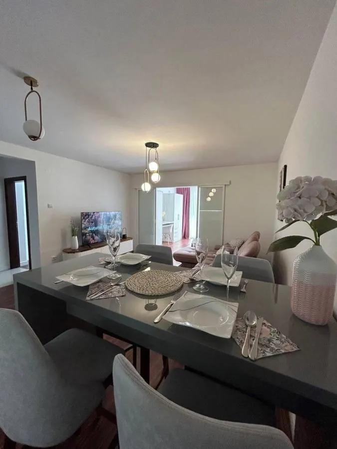 Sale, two bedroom apartment, 105m², Petrovac, Budva