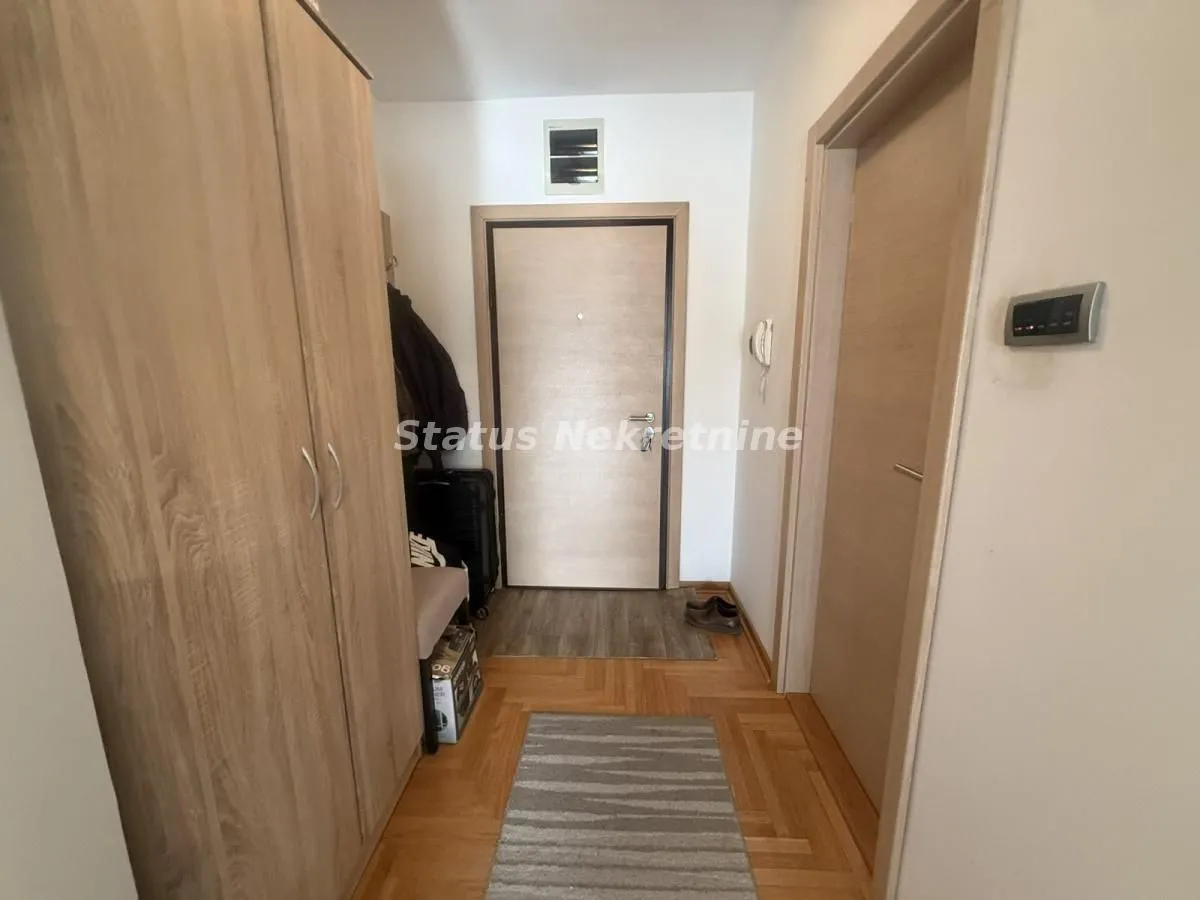 Prodaja, jednosoban stan, 36m², Adamovićevo Naselje, Novi Sad Sve Podlokacije