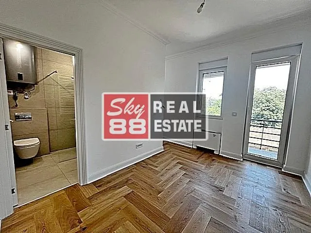 Prodaja, četvorosoban stan, 129m², Centar Sve Podlokacije, Beograd