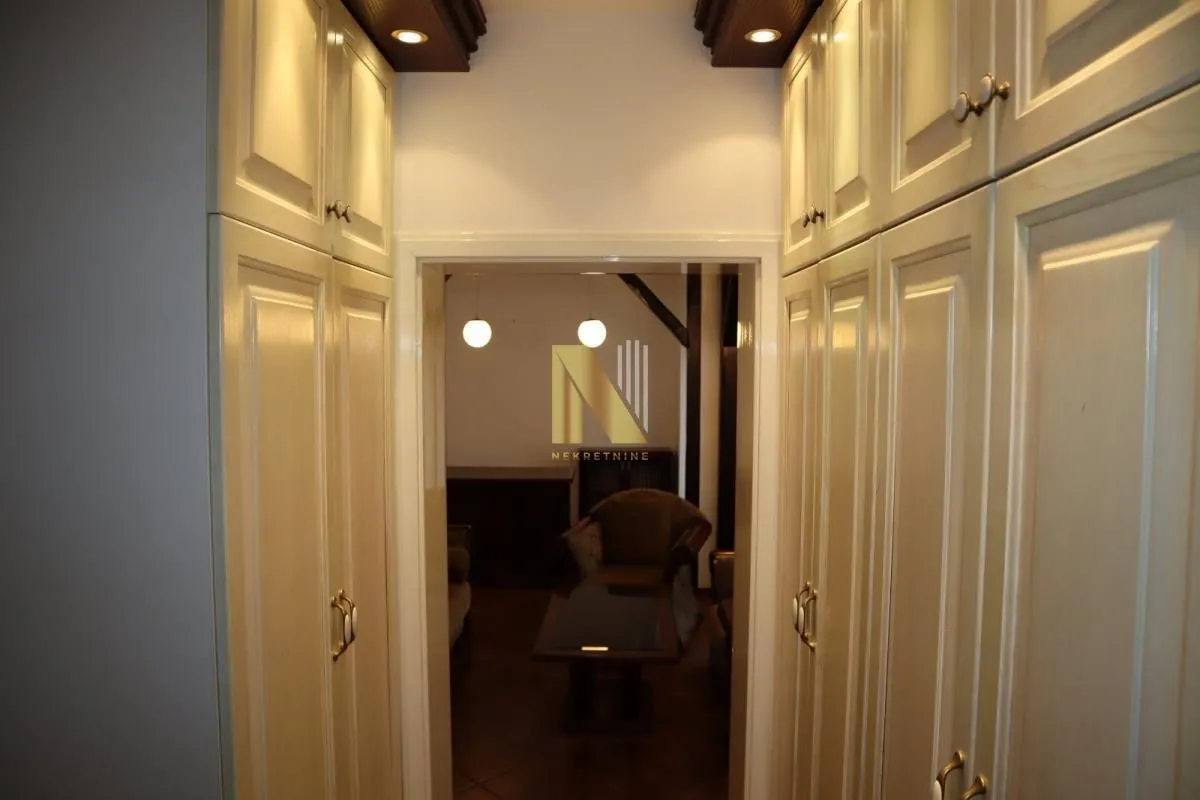 Izdavanje, dvosoban stan, 52m², Bulevar Oslobodjenja, Novi Sad Sve Podlokacije