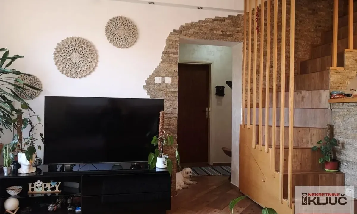 Prodaja, stan, 90m², Bulevar Evrope, Novi Sad Sve Podlokacije