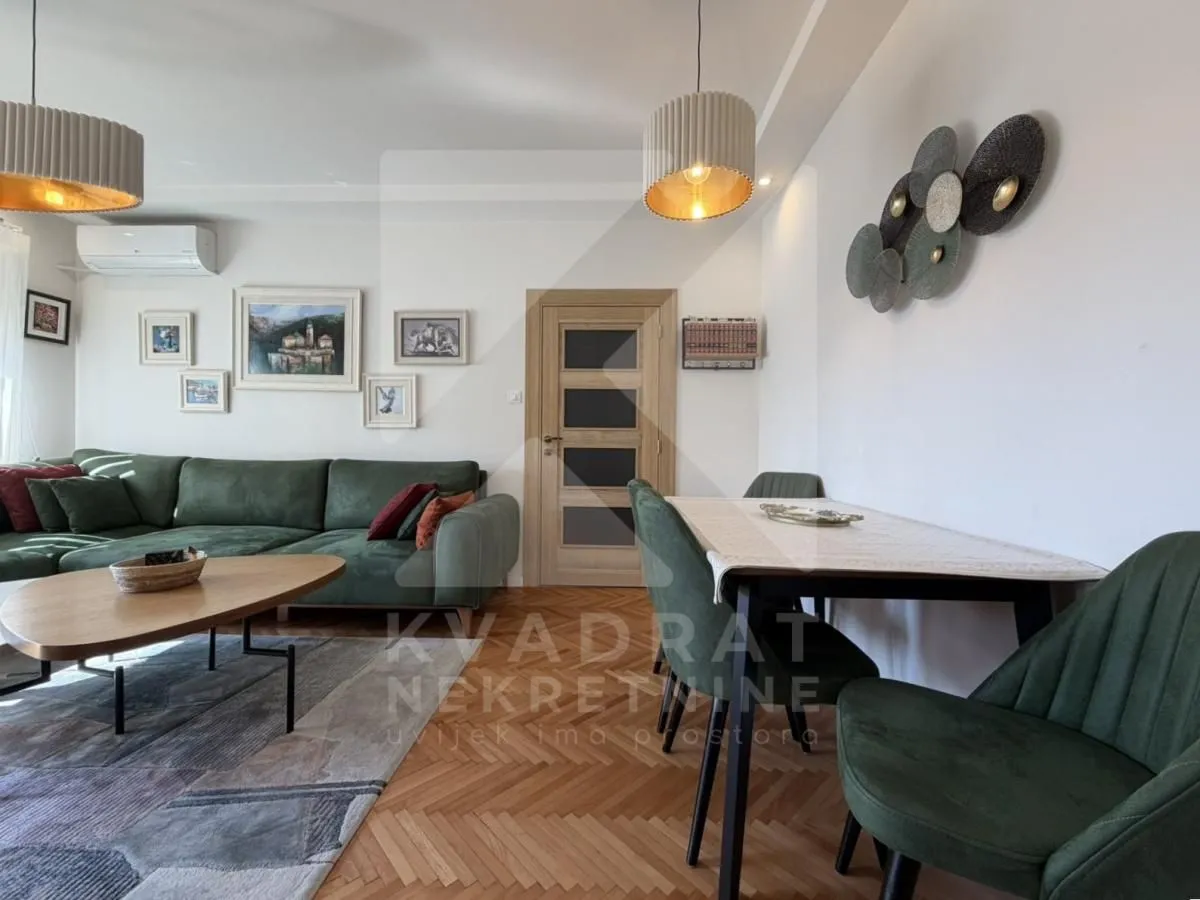 Prodaja, dvosoban stan, 75m², Stara Varoš, Podgorica