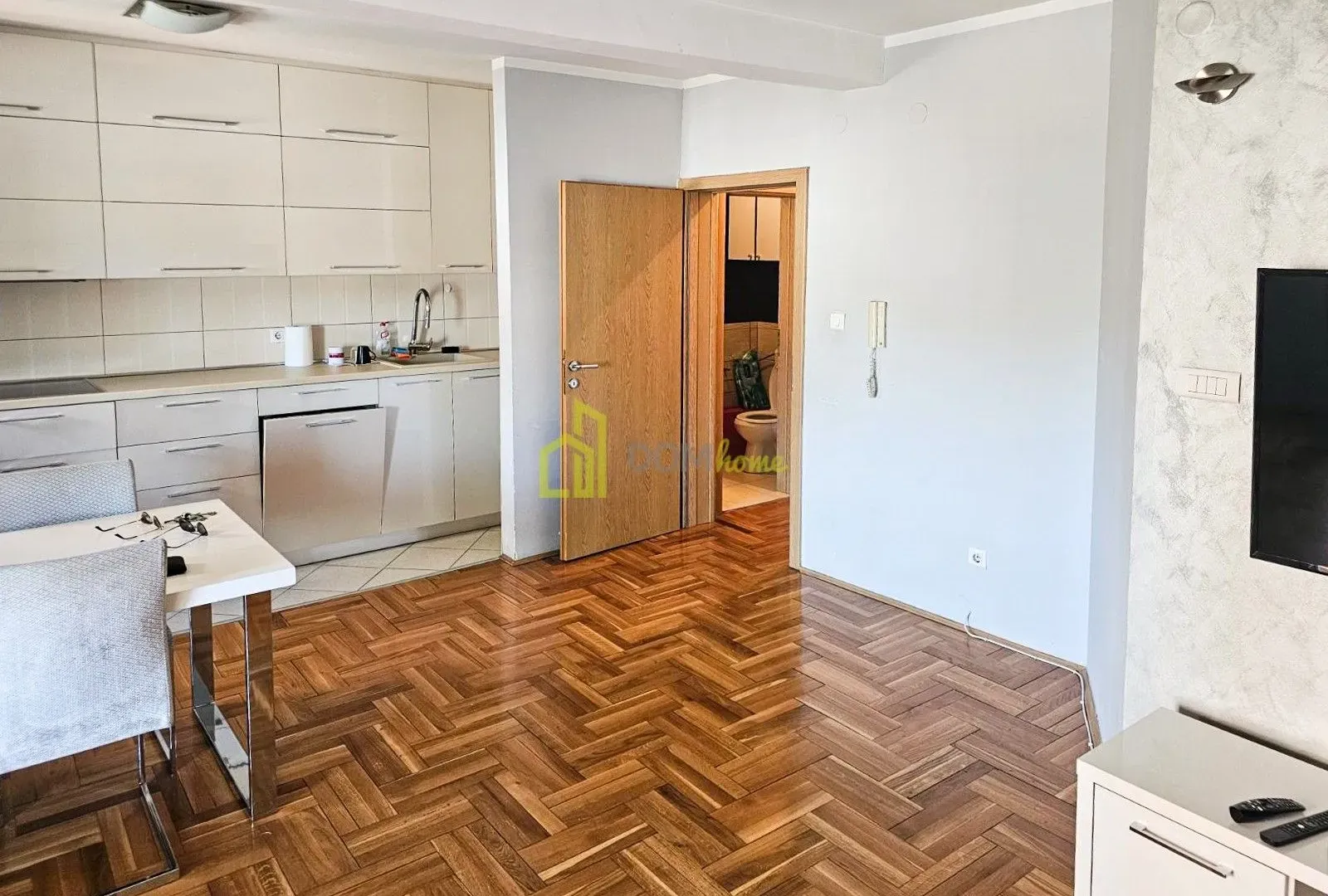 Prodaja, dvosoban stan, 80m², Zagorič, Podgorica