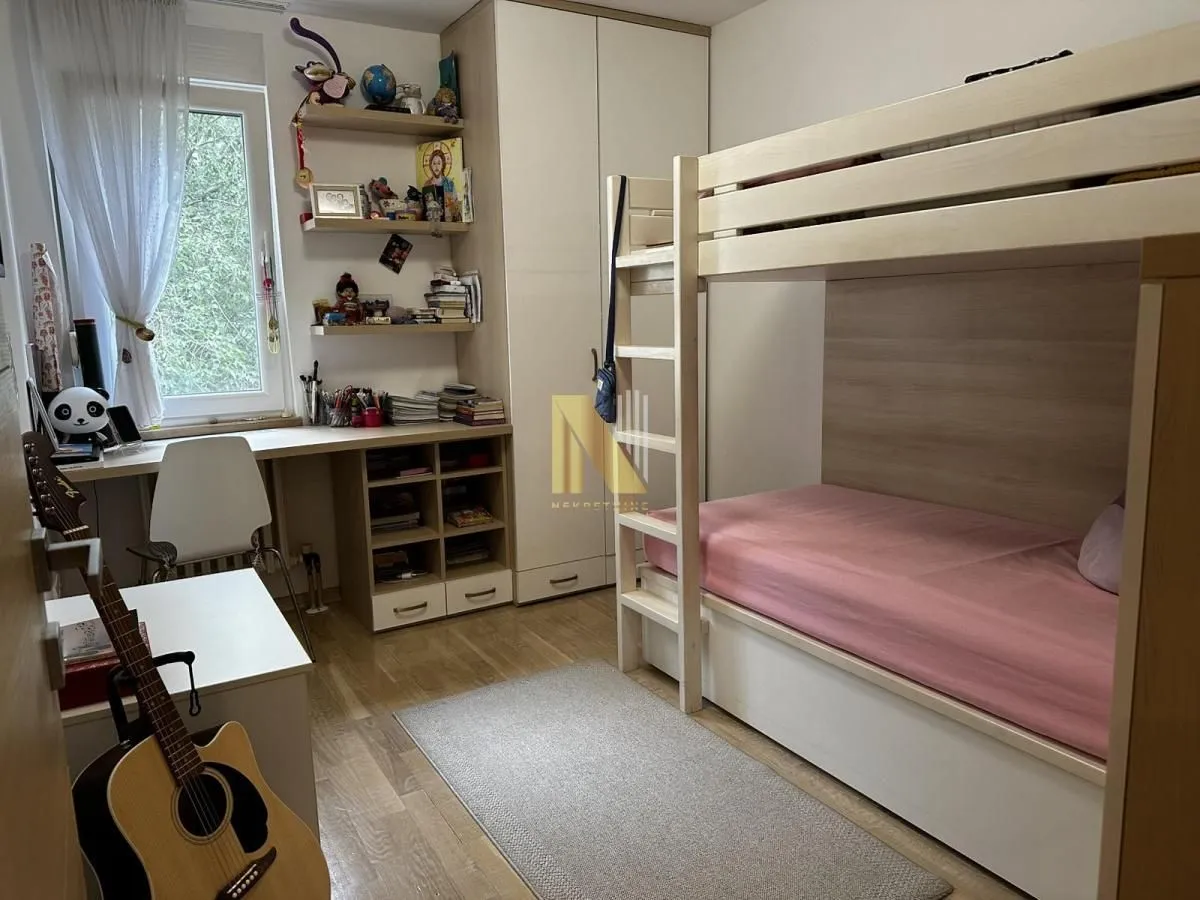 Prodaja, četvorosoban stan, 94m², Novo naselje, Novi Sad