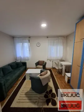 Izdavanje, garsonjera, 26m², Socijalno, Novi Sad Sve Podlokacije - image 5