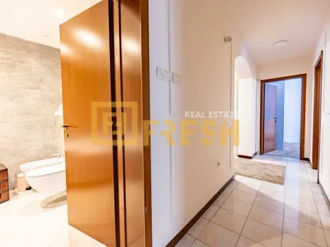 Rent, three bedroom apartment, 202m², Gorica C, Podgorica - image 17