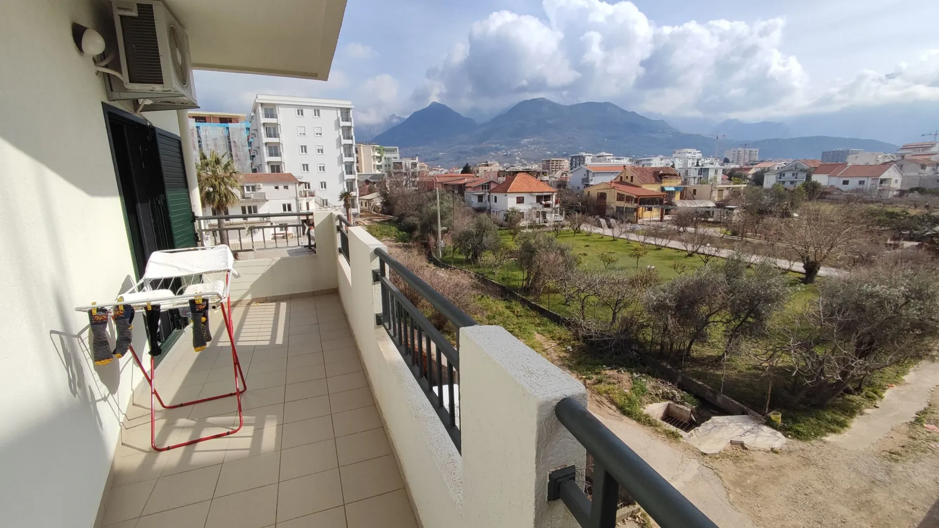 Sale, two bedroom apartment, 104m², Šušanj, Bar