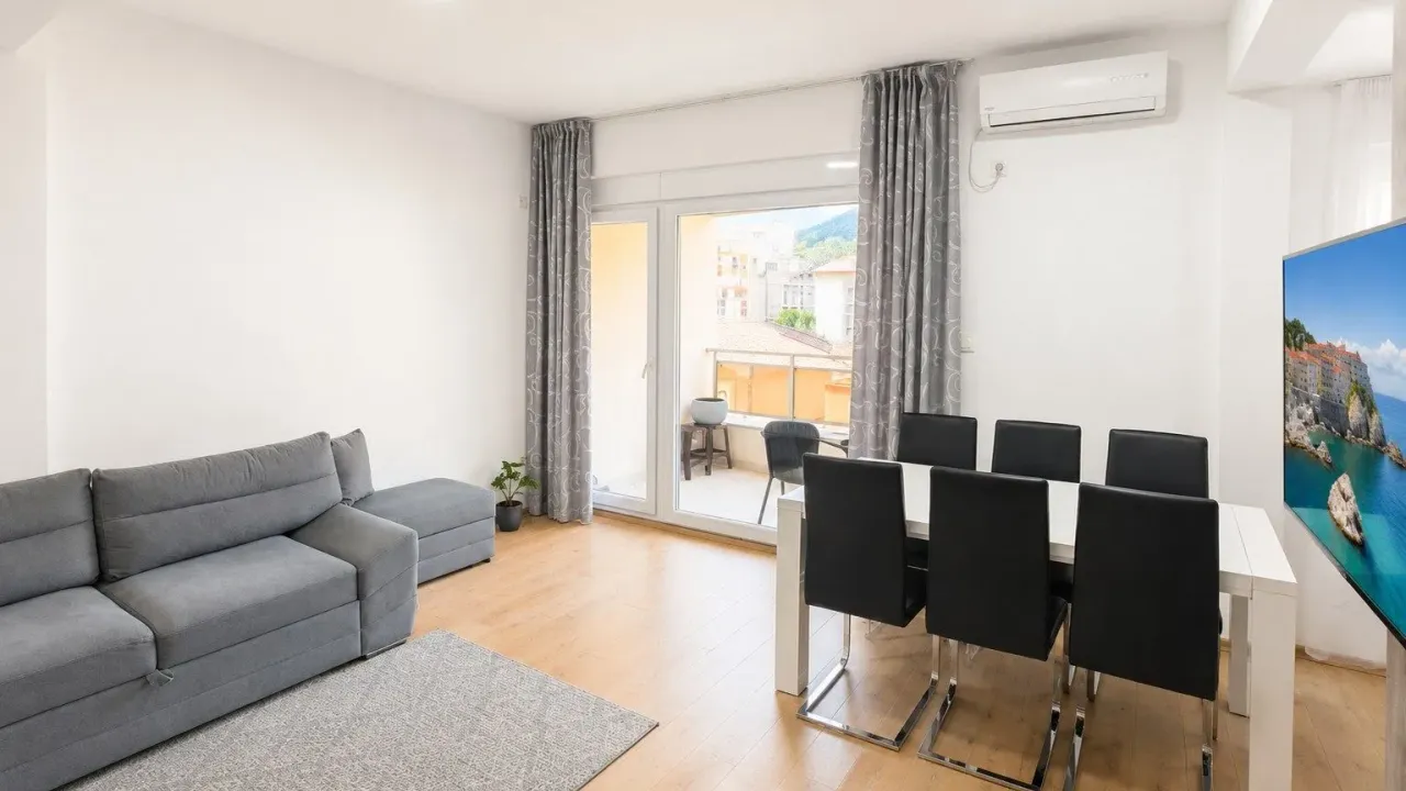 Sale, two bedroom apartment, 67m², Bečići, Budva