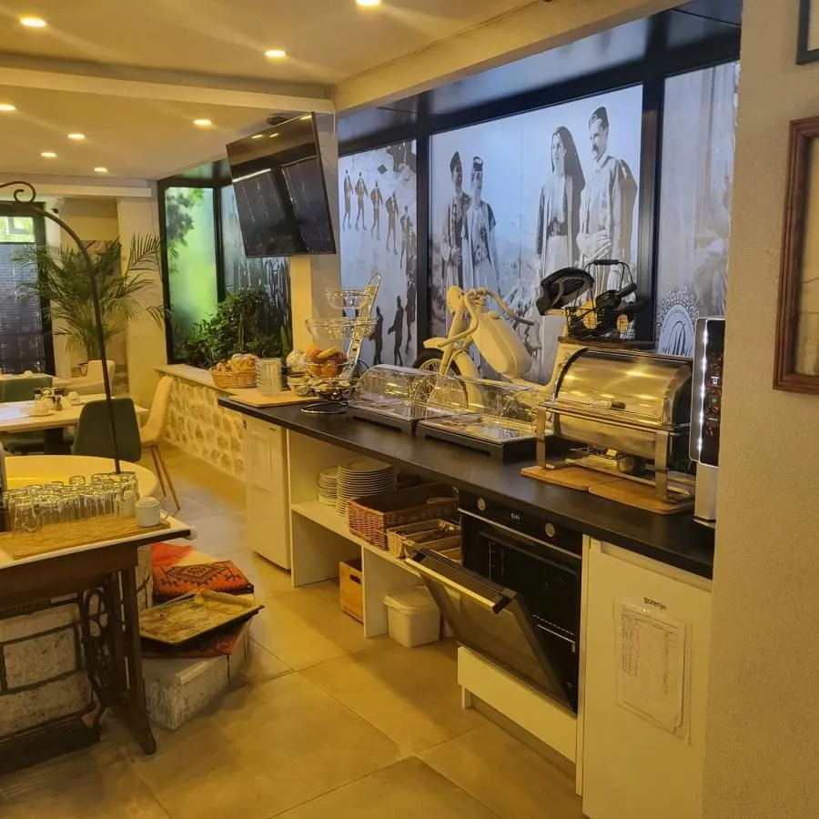 Sale, house, 600m², Dobrota, Kotor