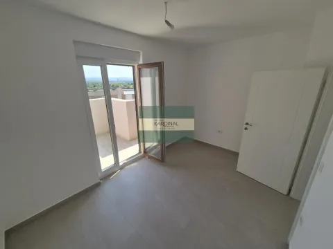 Prodaja, trosoban stan, 76m², Sarina Medja, Jagodina - image 6