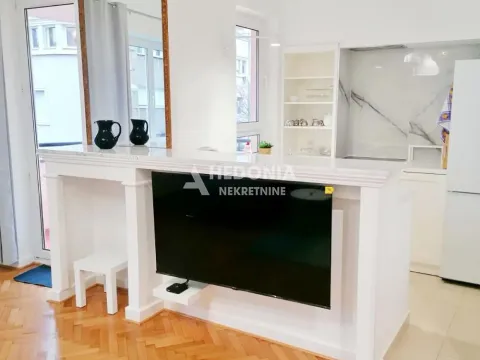 Rent, two bedroom apartment, 52m², Stari Grad, Beograd - image 3