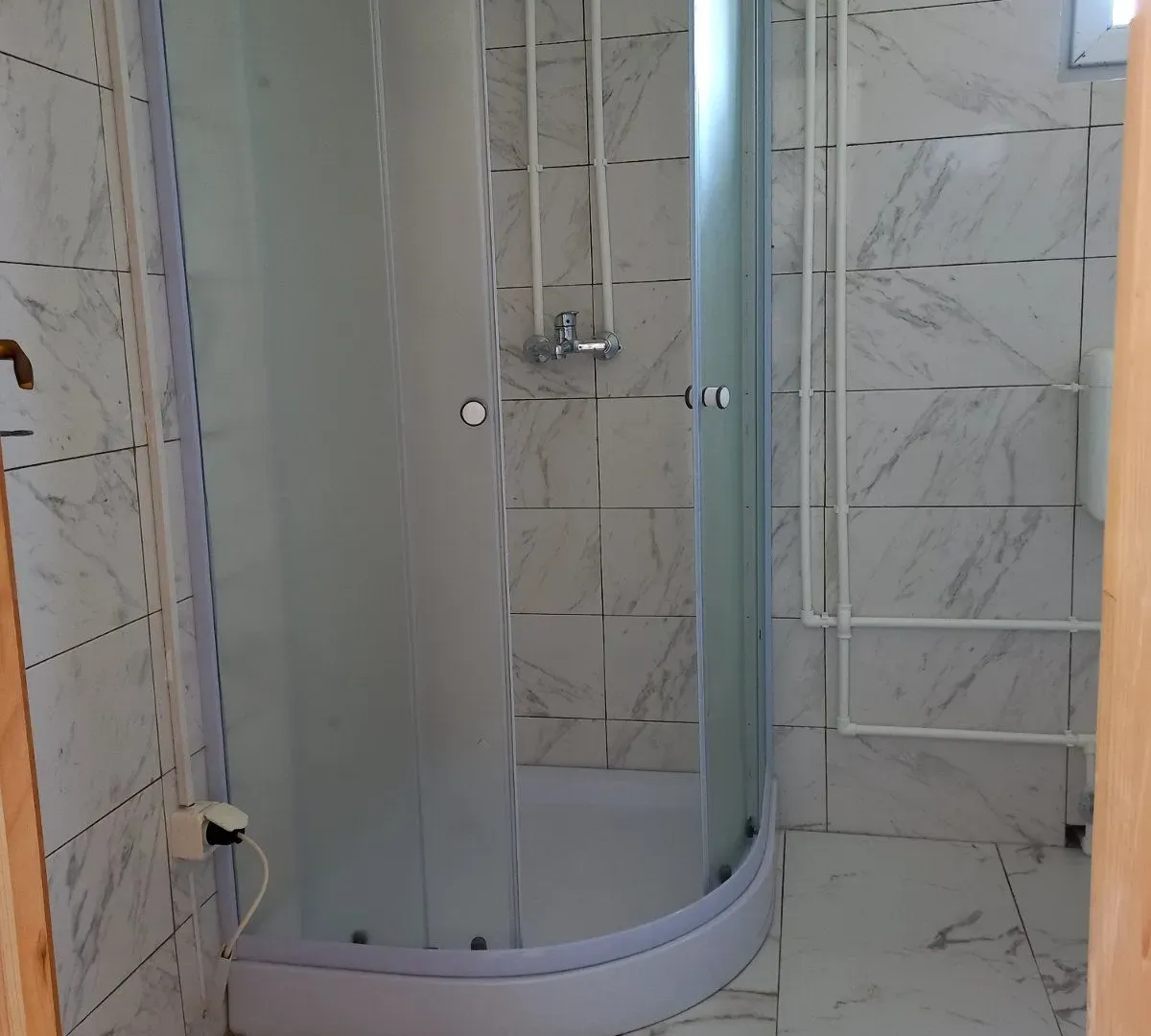 Rent, house, 60m², Kakaricka Gora, Podgorica