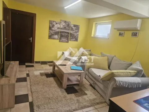 Sale, three bedroom apartment, 68m², Adamovićevo Naselje, Novi Sad Sve Podlokacije