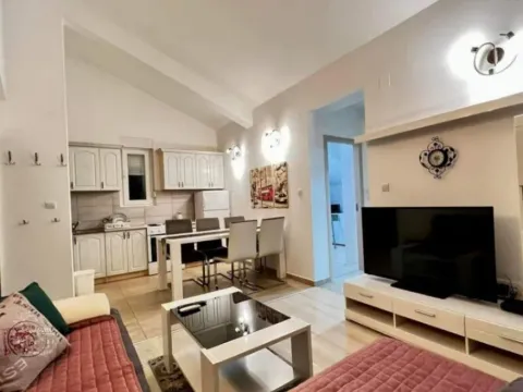 Prodaja, dvosoban stan, 49m², Dubovica, Budva - image 3