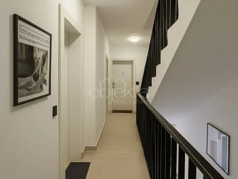 Sale, apartment, 51m², Tivat, Crna Gora - image 2