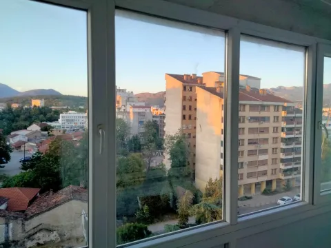 Rent, studio apartment, 35m², Pejton, Podgorica - image 7