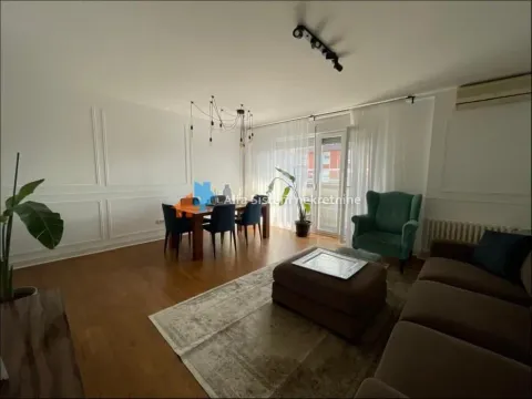 Rent, three bedroom apartment, 90m², Kalenić Pijaca, Vračar Sve Podlokacije - image 8