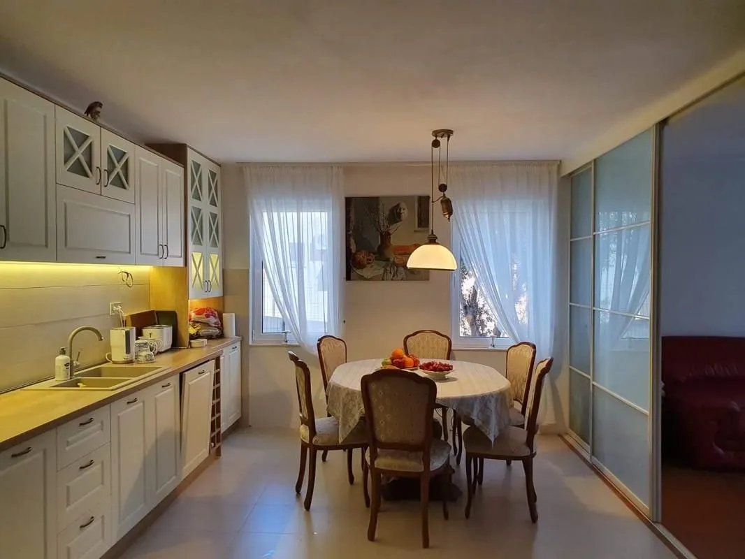 Sale, three bedroom apartment, 121m², Petrovac, Budva