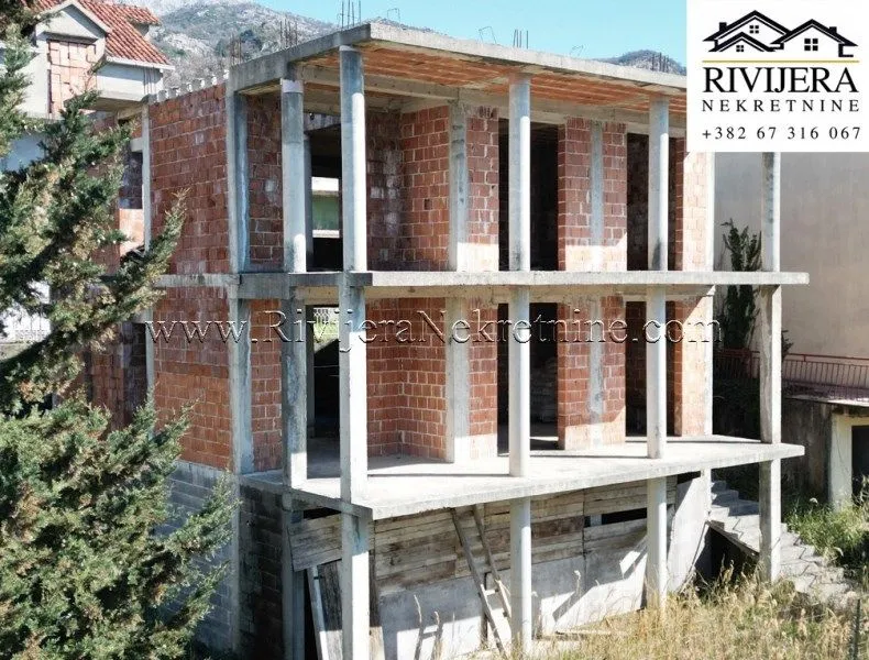 Prodaja, kuća, 293m², Topla, Herceg Novi