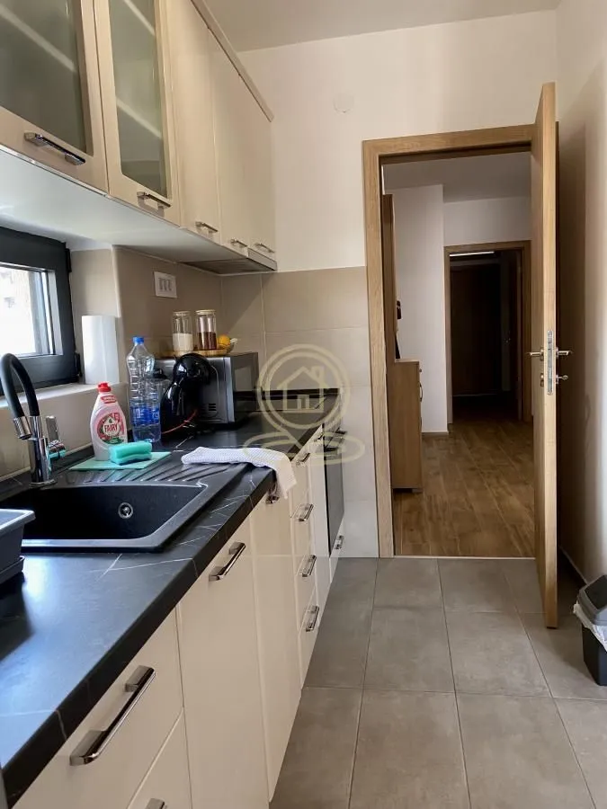 Rent, four bedroom apartment, 100m², Medijana, Niš