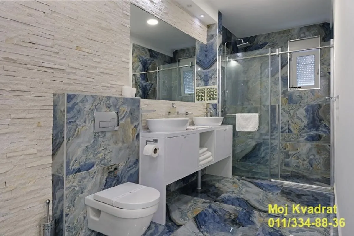Prodaja, poslovni prostor, 109m², Čubura, Beograd
